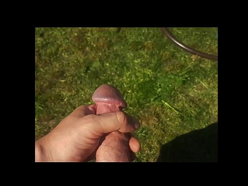 ❤️ Warm hottie laat haar pienk poesie naai en kom met 'n spuit in 'n somertuin ️❌ Porno by ons af.pornolemon.ru ❌